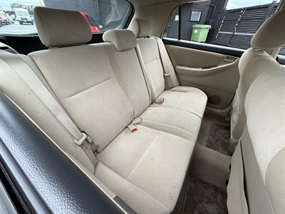 2004 Toyota Corolla - Thumbnail