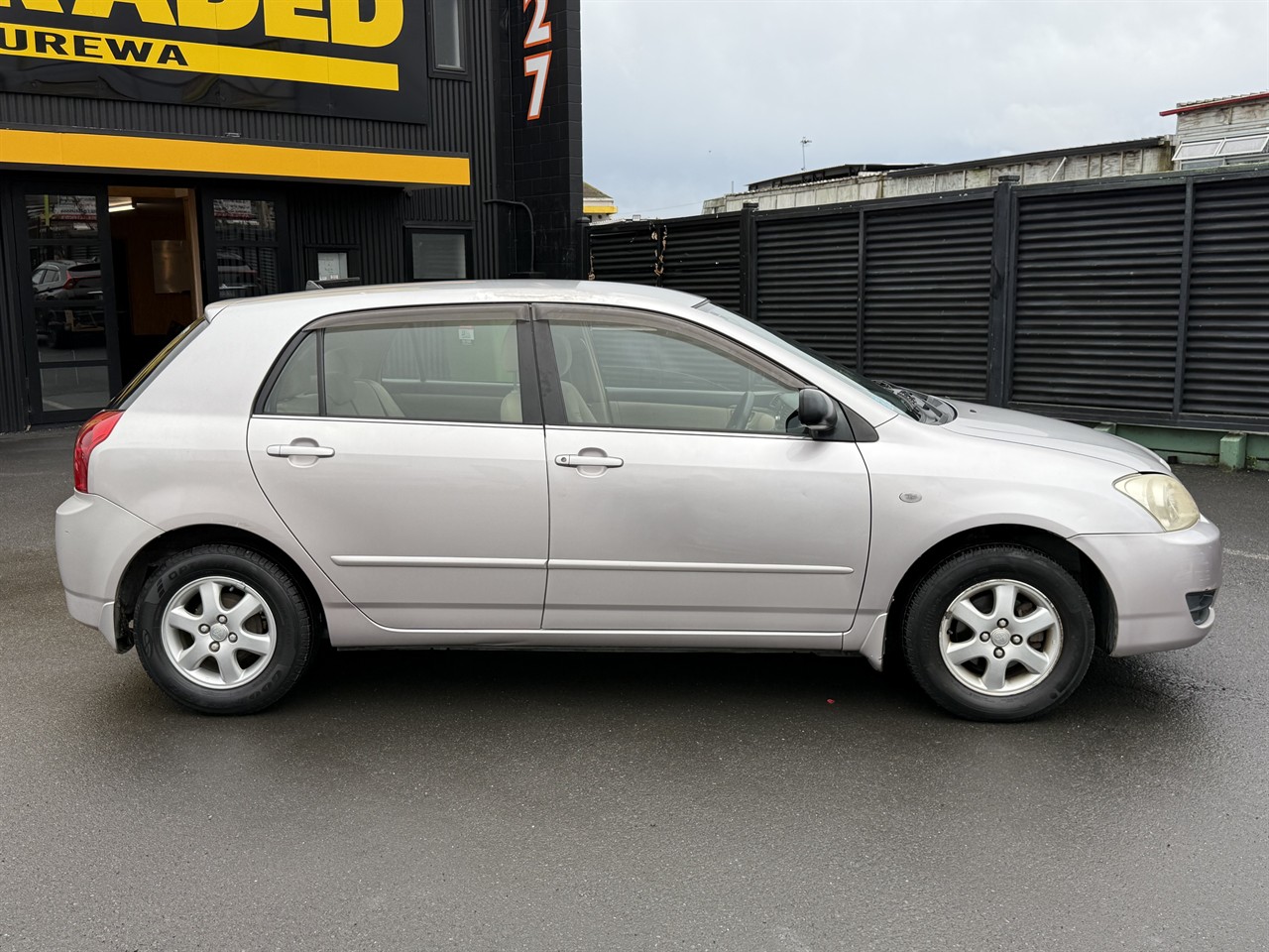2004 Toyota Corolla
