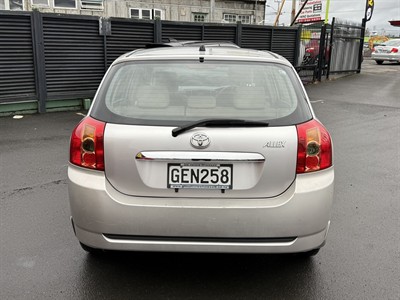 2004 Toyota Corolla - Thumbnail