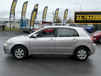 2004 Toyota Corolla - Thumbnail