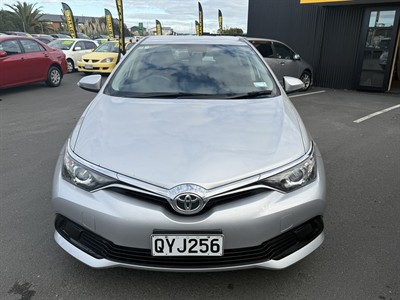 2017 Toyota Corolla - Thumbnail