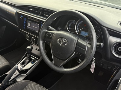 2017 Toyota Corolla - Thumbnail