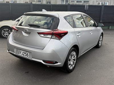 2017 Toyota Corolla - Thumbnail
