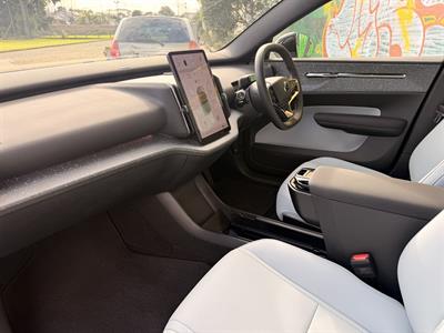 2025 Volvo EX30 - Thumbnail