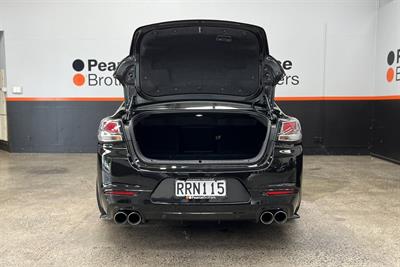 2016 Holden Commodore - Thumbnail