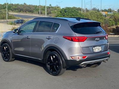 2017 Kia SPORTAGE - Thumbnail