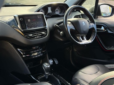 2018 Peugeot 2008 - Thumbnail