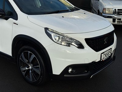 2018 Peugeot 2008 - Thumbnail