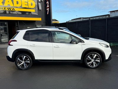 2018 Peugeot 2008 - Thumbnail