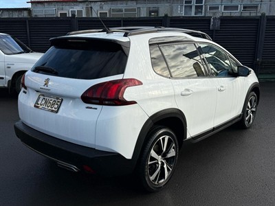 2018 Peugeot 2008 - Thumbnail