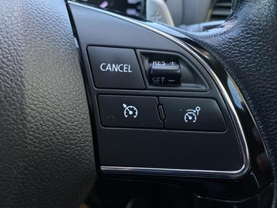 2022 Mitsubishi Eclipse Cross - Thumbnail