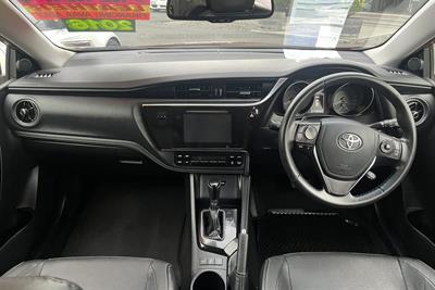 2016 Toyota Corolla - Thumbnail