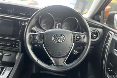 2016 Toyota Corolla - Thumbnail