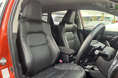 2016 Toyota Corolla - Thumbnail