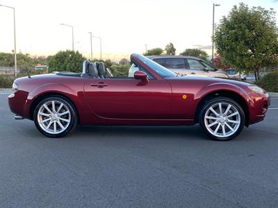 2006 Mazda Roadster - Thumbnail