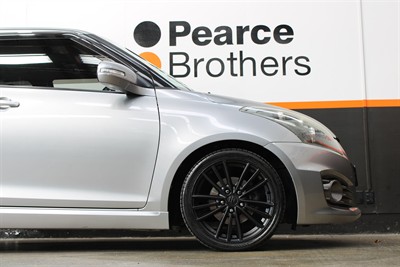 2013 Suzuki Swift - Thumbnail