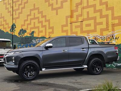 2020 Mitsubishi Triton - Thumbnail