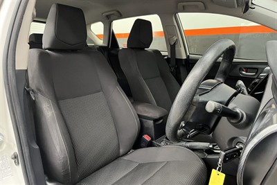 2016 Toyota Corolla - Thumbnail