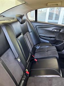 2016 Holden Commodore - Thumbnail