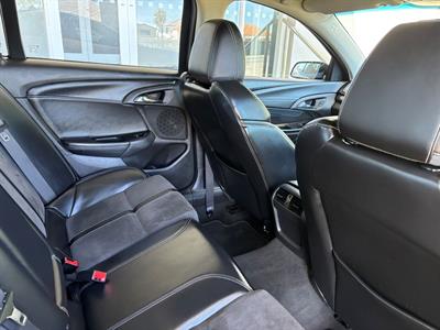 2016 Holden Commodore - Thumbnail