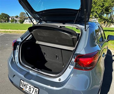 2021 Mazda 2 - Thumbnail