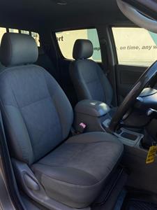 2005 Toyota Hilux - Thumbnail