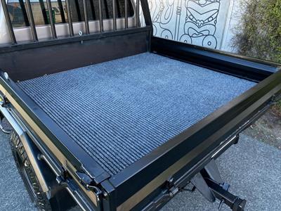 2005 Toyota Hilux - Thumbnail