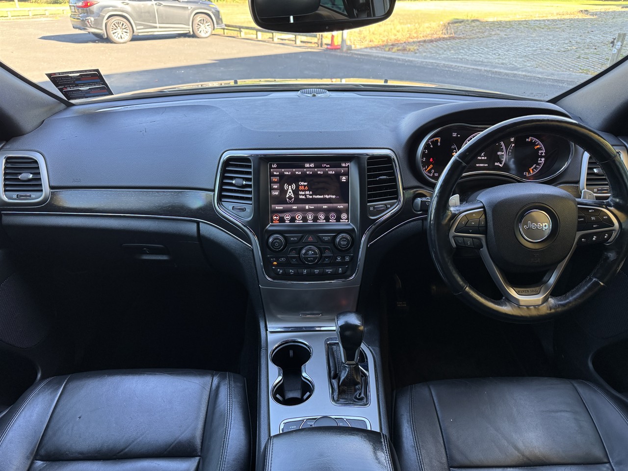 2018 Jeep GRAND CHEROKEE
