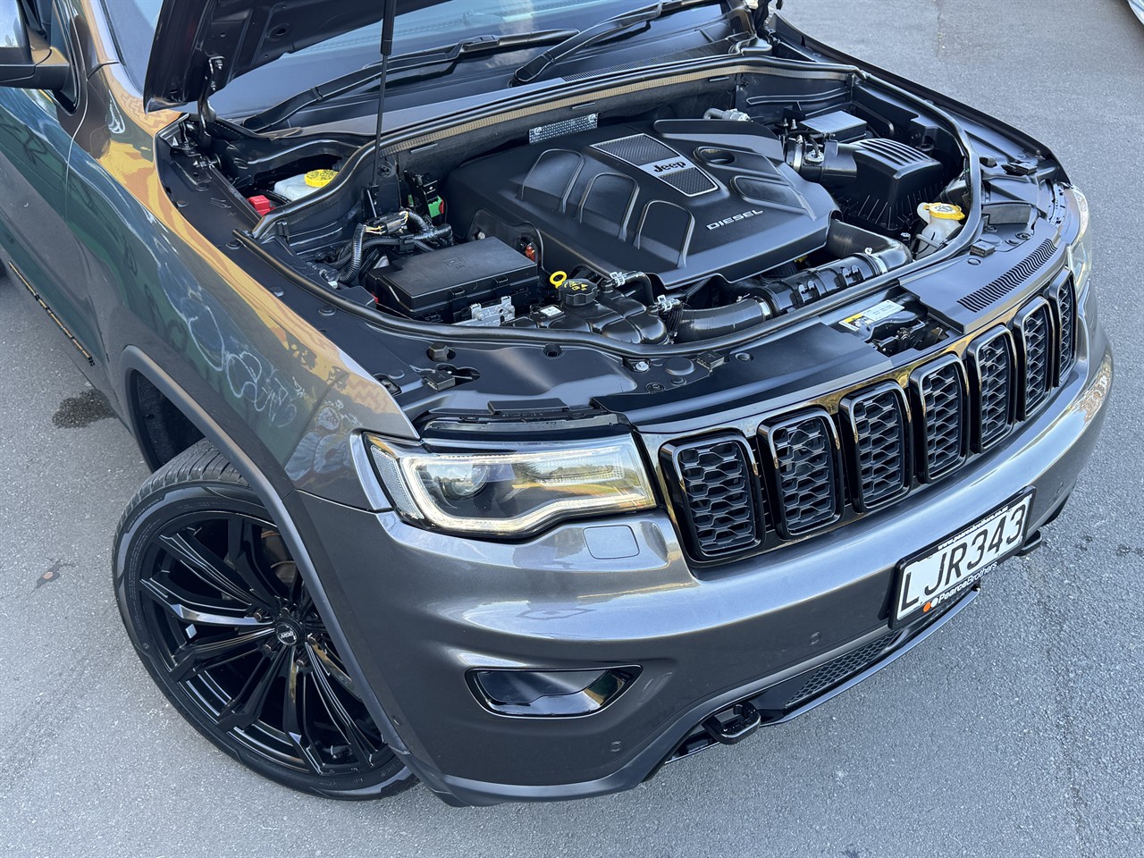 2018 Jeep GRAND CHEROKEE