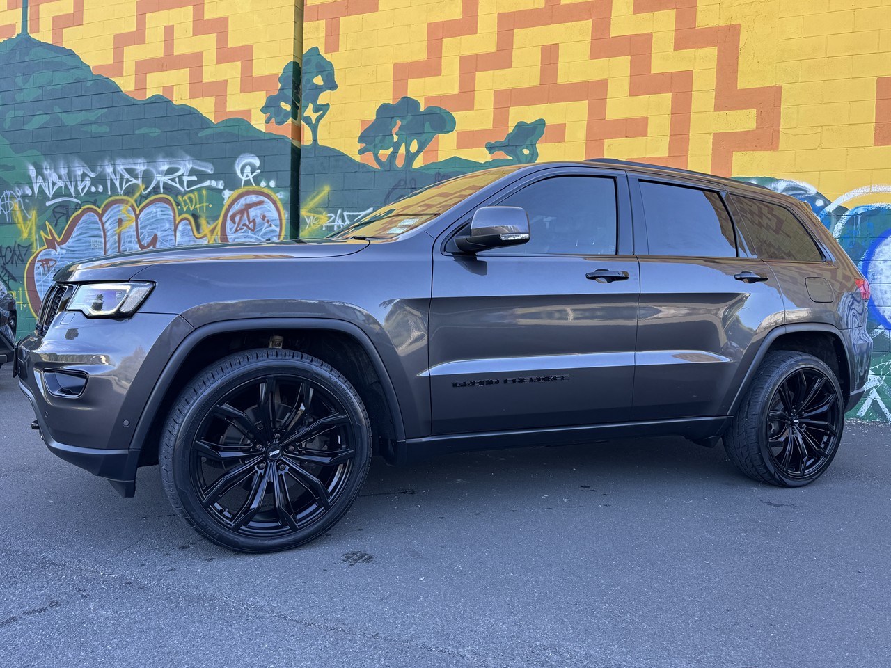 2018 Jeep GRAND CHEROKEE