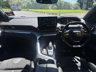 2021 Peugeot 3008 - Thumbnail