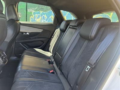 2021 Peugeot 3008 - Thumbnail