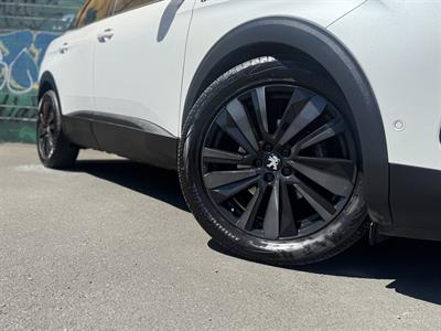 2021 Peugeot 3008 - Thumbnail