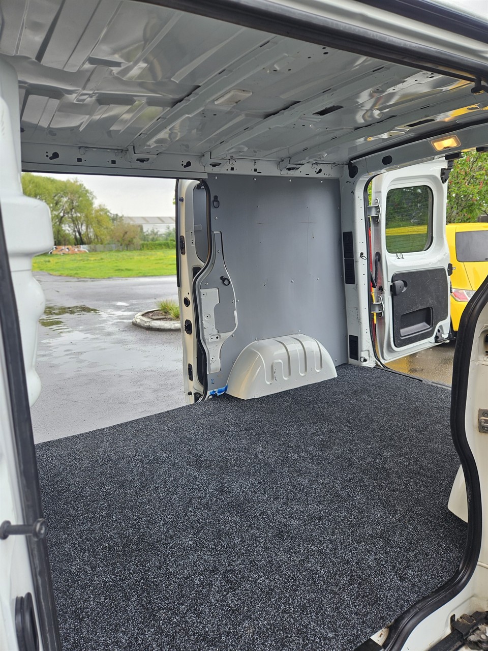 2020 Mitsubishi Express