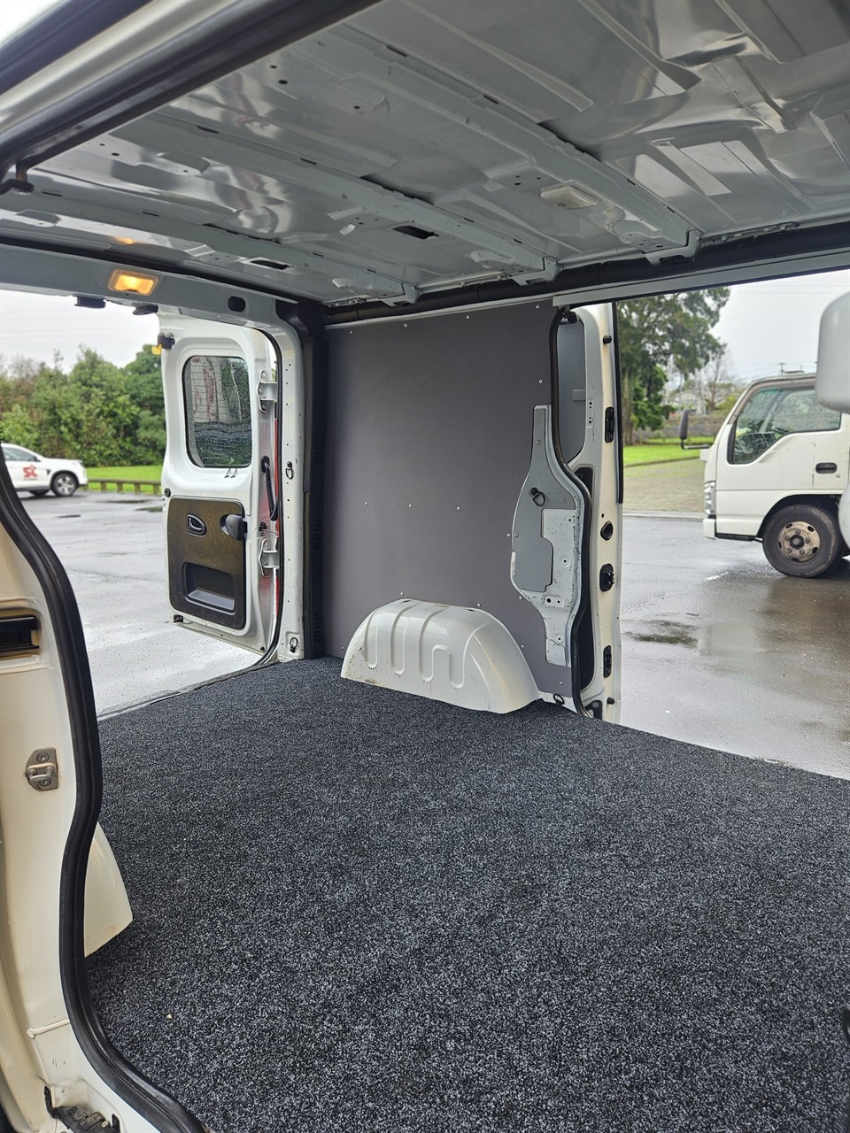 2020 Mitsubishi Express