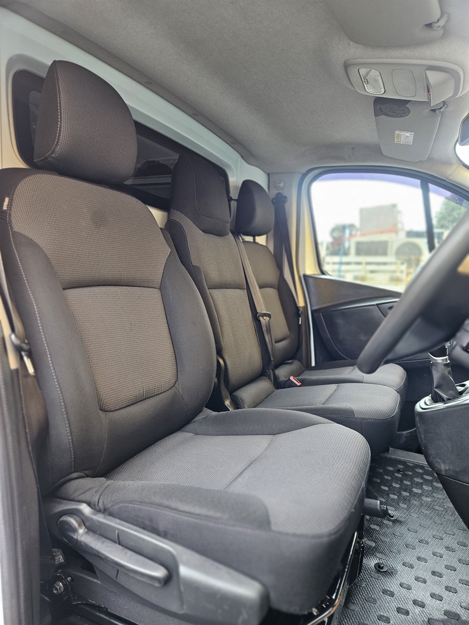 2020 Mitsubishi Express