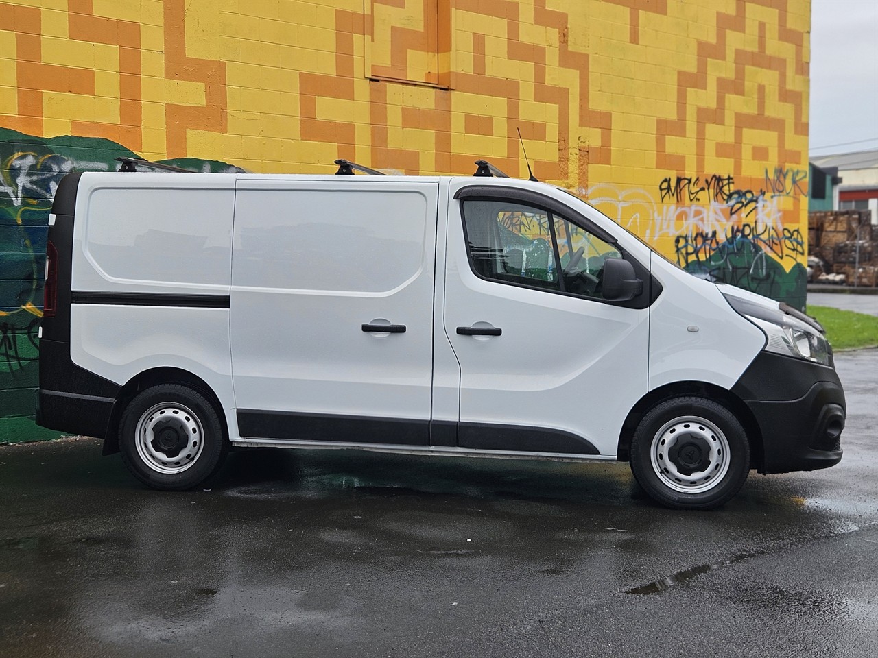 2020 Mitsubishi Express