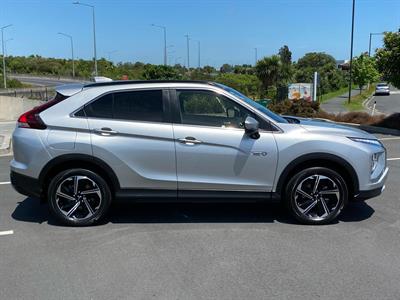 2022 Mitsubishi Eclipse Cross - Thumbnail