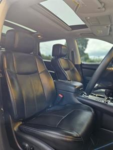 2019 Nissan Pathfinder - Thumbnail