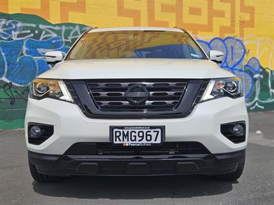 2019 Nissan Pathfinder - Thumbnail