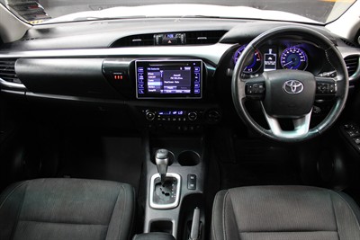 2018 Toyota Hilux - Thumbnail