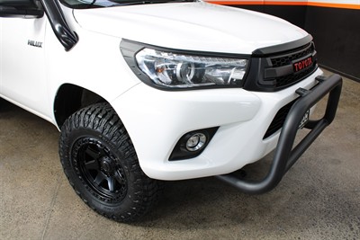 2018 Toyota Hilux - Thumbnail