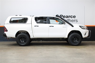 2018 Toyota Hilux - Thumbnail