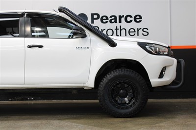 2018 Toyota Hilux - Thumbnail