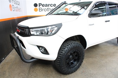 2018 Toyota Hilux - Thumbnail
