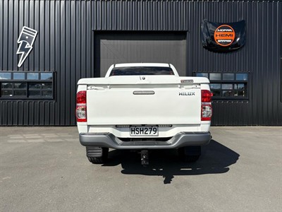 2014 Toyota Hilux - Thumbnail