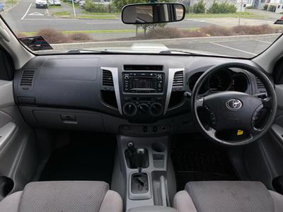 2011 Toyota Hilux - Thumbnail