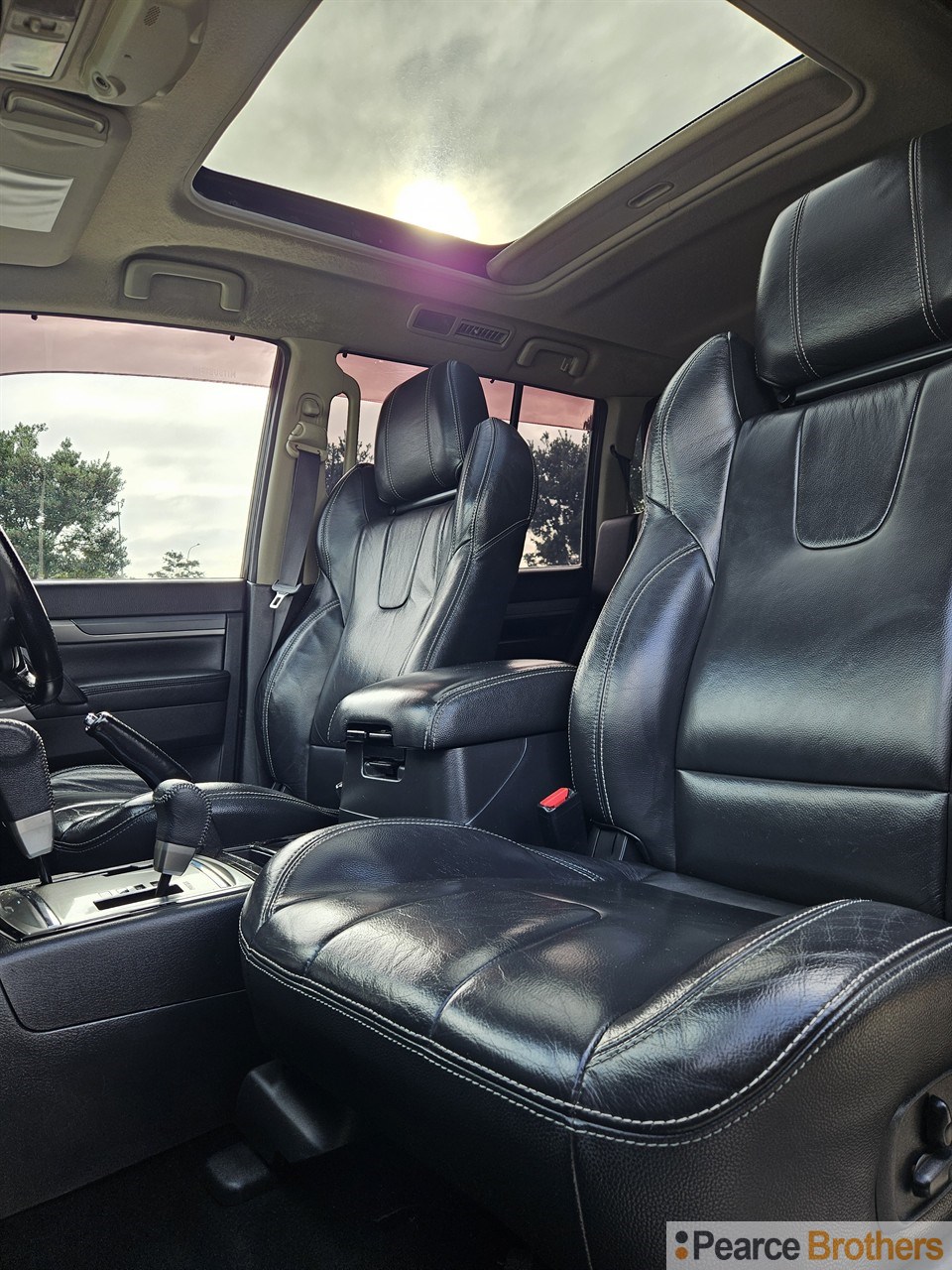 2015 Mitsubishi Pajero