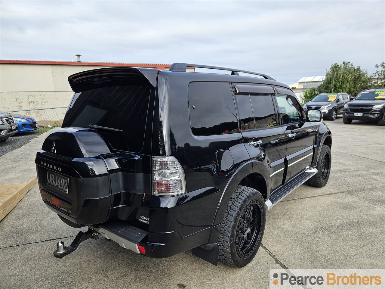 2015 Mitsubishi Pajero