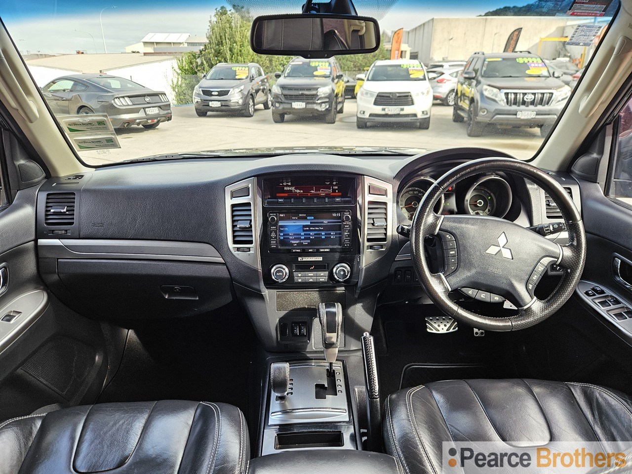 2015 Mitsubishi Pajero